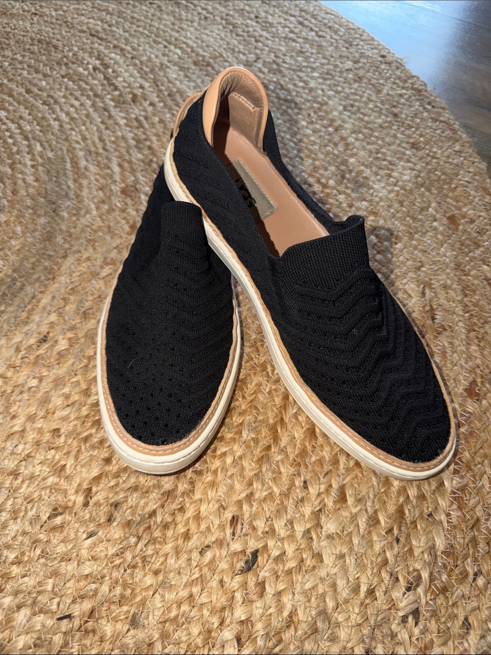 UGG Sammy Knit Chevron Breathable Sneakers